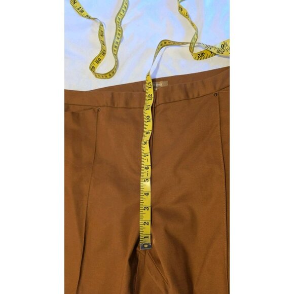 Ellen Tracy Brown Cropped Pants - Picture 10 of 11
